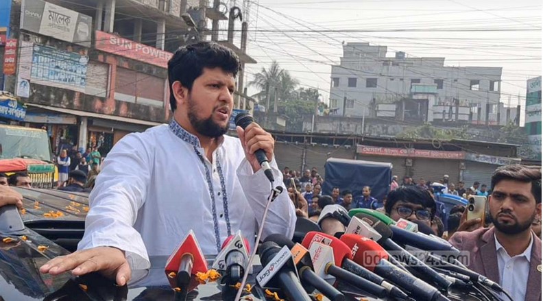 “Anti-Bangladesh”, “fascist” Awami League will not be allowed to contest elections, says Advisor Mahfuj Alam