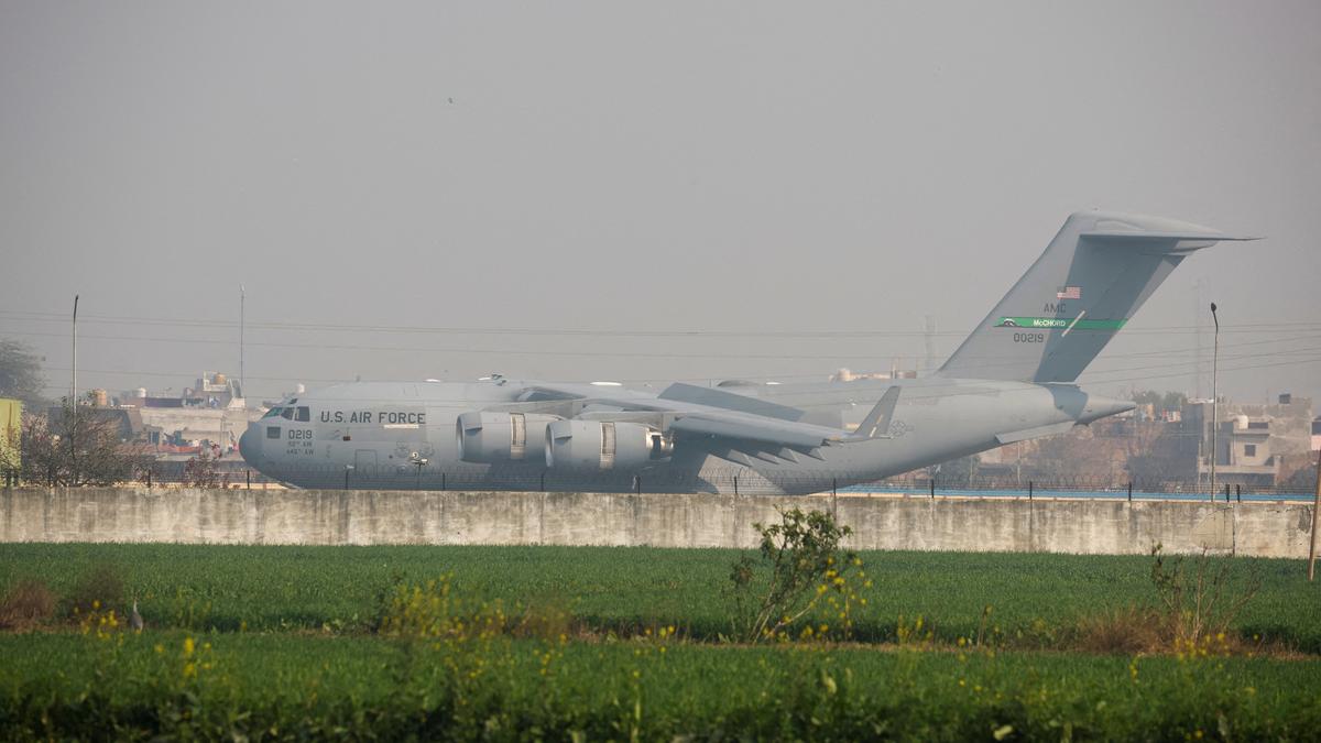 USAF plane carrying deported Indians lands in Amritsar