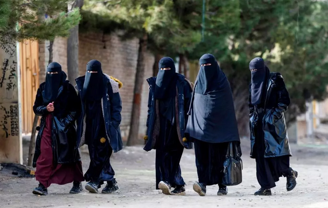 New generation of Afghan women shift from head to foot burqa to niqab with slit for eyes