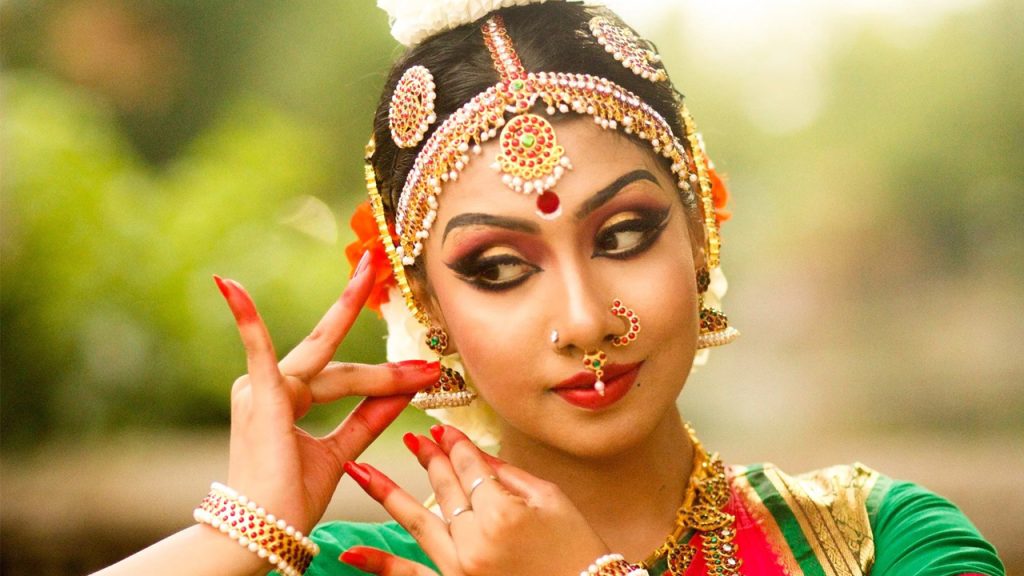 Controversy in Bangladesh over award for Bharatnatyam dancer Arthy Ahmed